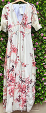 Hope & Ivy Ivory Floral Plunge